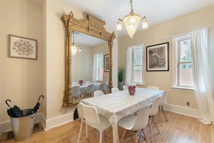 2439 Grays Ferry