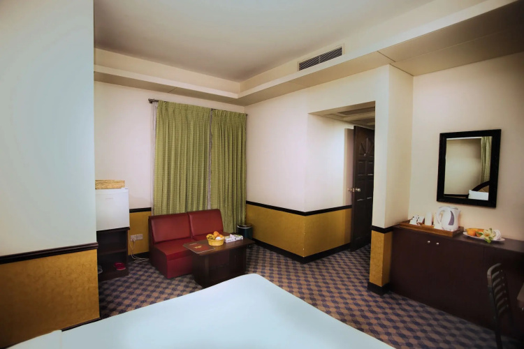 Hotel 71