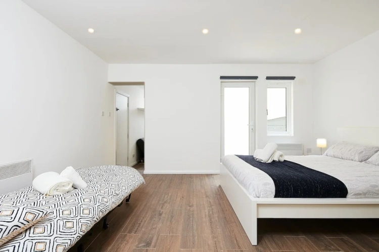 Twin Apartment