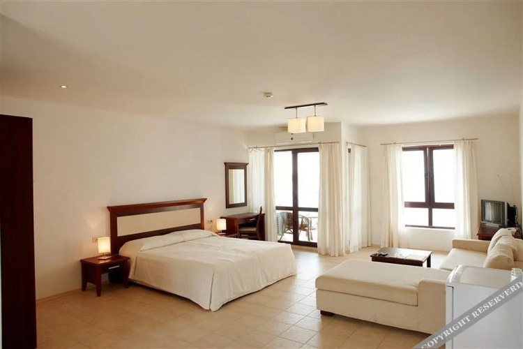 Ofir Apartment Hotel