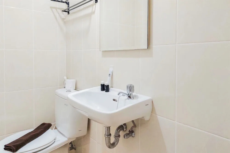 Modern Look Studio Apartment At M-Town Residence