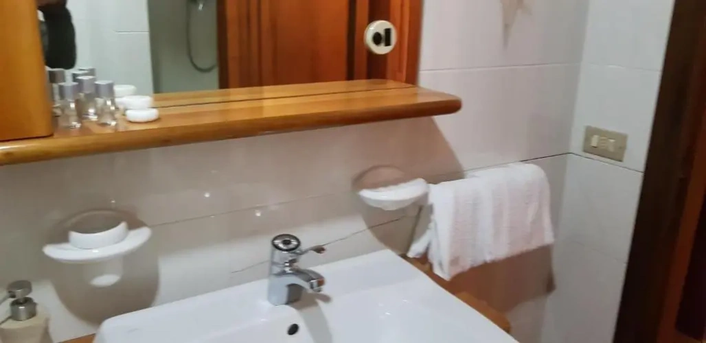 2 Bedrooms Cottage