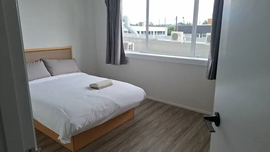 2 Double 5 Single 2 Sofa Beds Suite 1