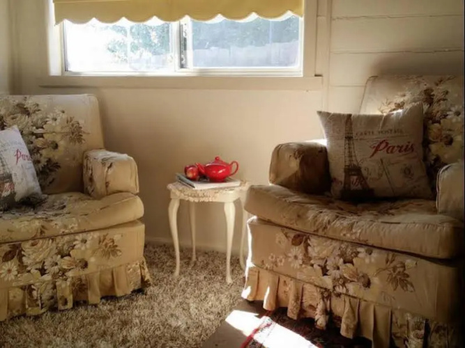 Cream Cottage