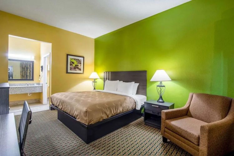 Quality Inn & Suites