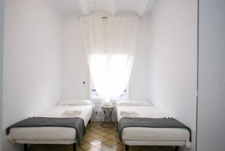 3 Bedrooms Apartment