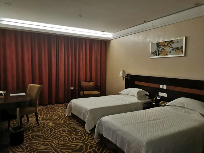 Huashi Hotel