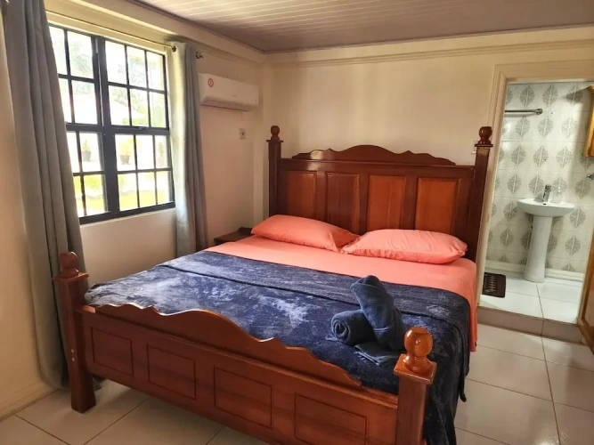 2 Bedrooms Luxury Apartment