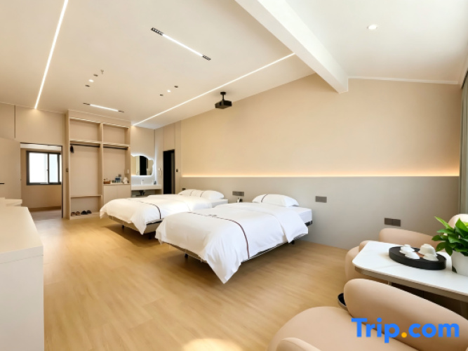 Deluxe Double Family room