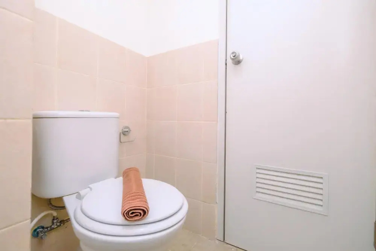Homey and Restful 2BR Podomoro Golf View Apartment