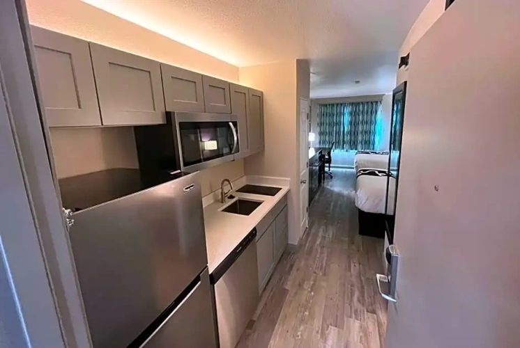 Quadruple Suite