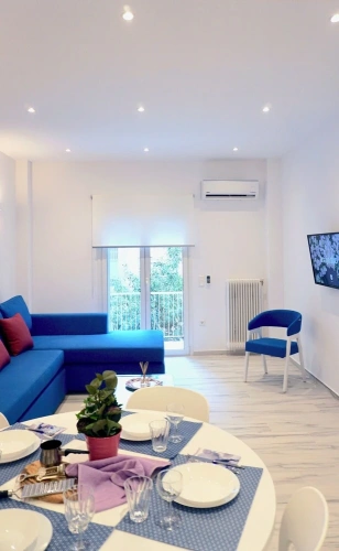 1 Bedroom Superior Basement Apartment with balcony