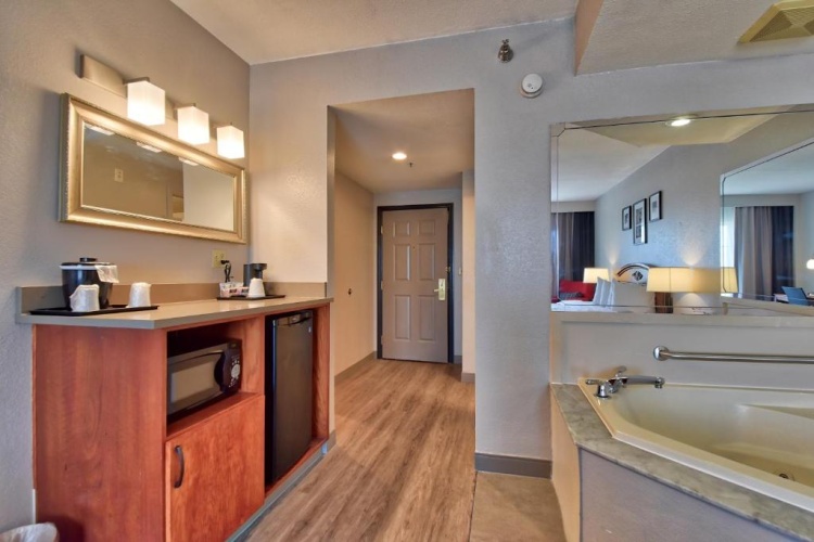 Double Suite