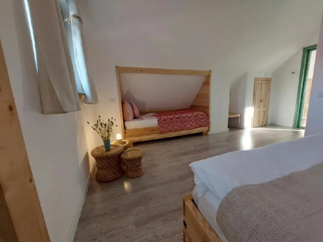 . Dimineti in Cerdac