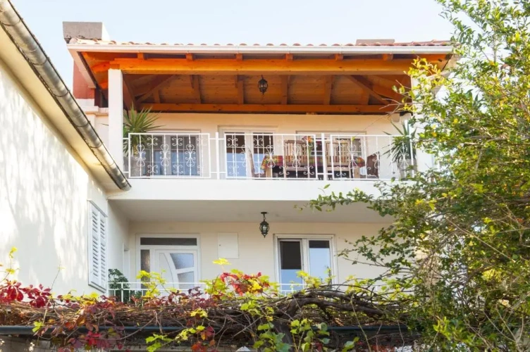 2 Bedrooms Apartment with balcony and with view