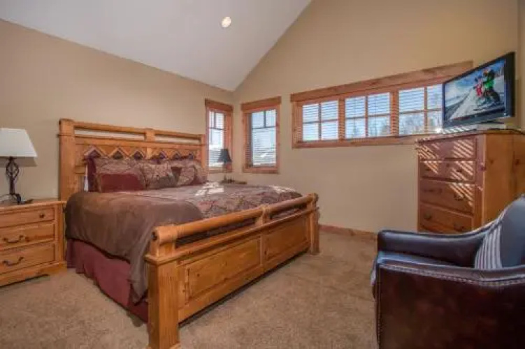 Royal Buffalo Lodge House