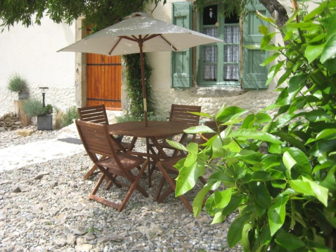 2 Bedrooms Cottage