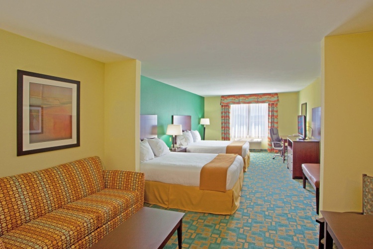 Quadruple Suite