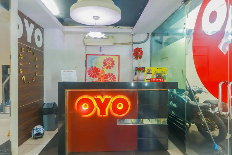OYO Flagship 3563 New Mg Hotel