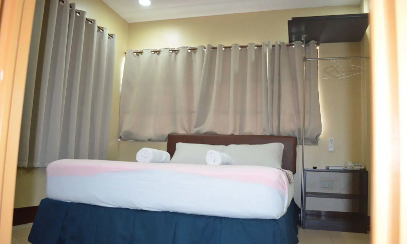 Park Avenue Residence Inn and Suites