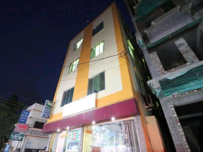 OYO 31004 Sadhna Inn