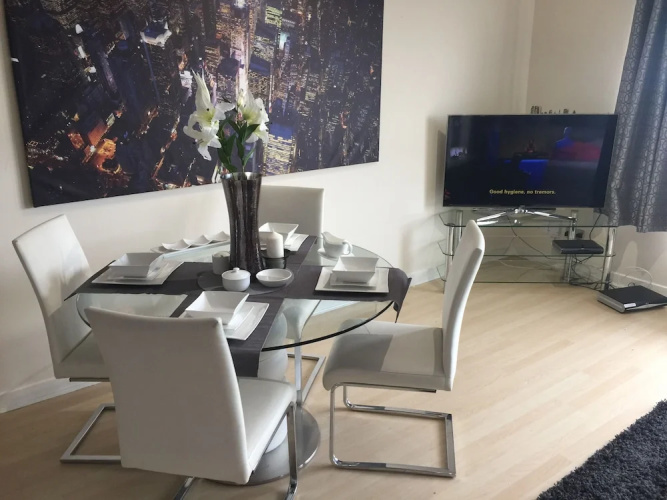Finlay Drive City View Apartment