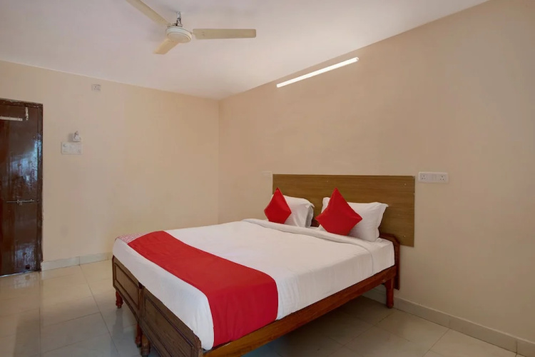 Oyo 45978 Madhu Nest