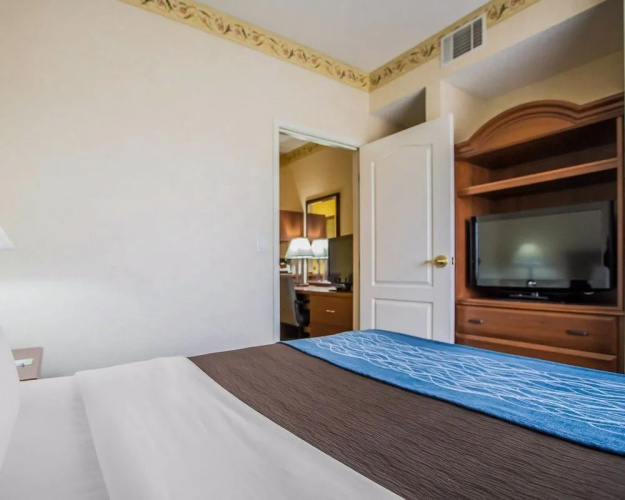 Quality Inn & Suites