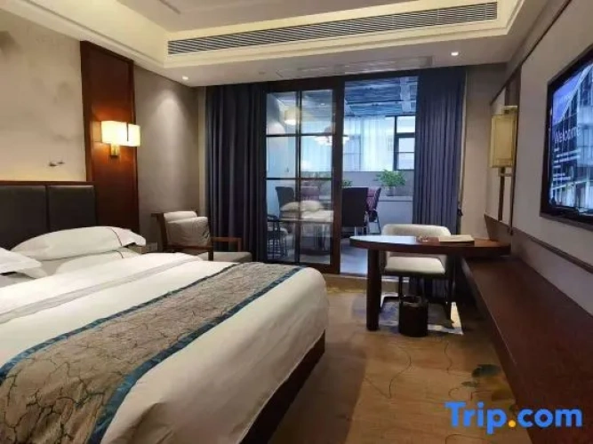 Double Suite