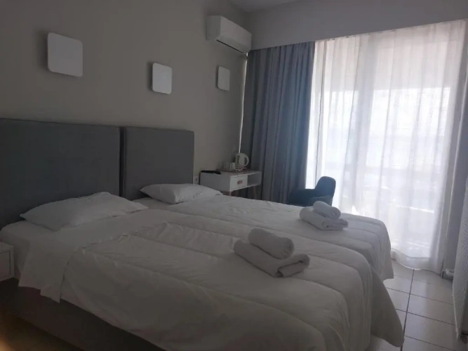 Standard Twin room with sea view