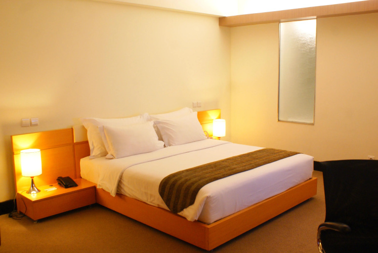 Merlynn Park Hotel