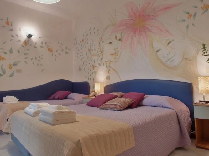 Standard Triple room