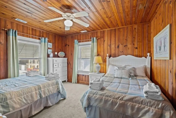 Pollock Cottage 6 Bedroom Home