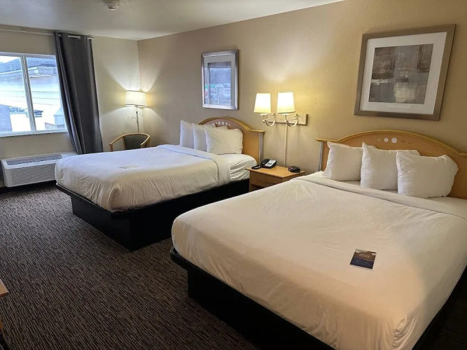 Baymont Inn & Suites Lawrenceburg