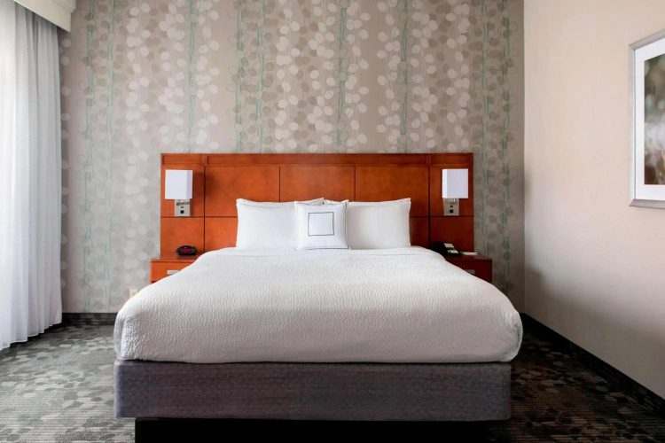 Sonesta Select Newport Middletown Hotel