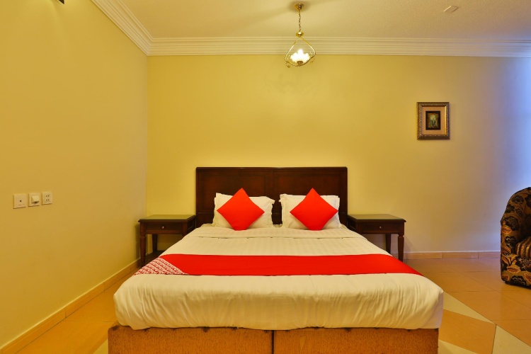 2 Bedrooms Apartment