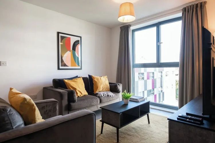 Insignia Aparment