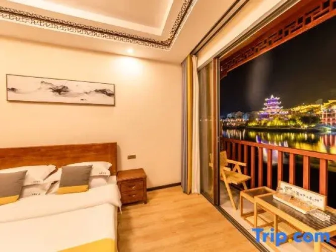 Standard Double room with balcony and with river view