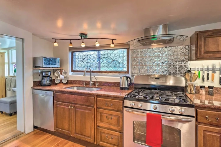 2 Bedrooms Cottage