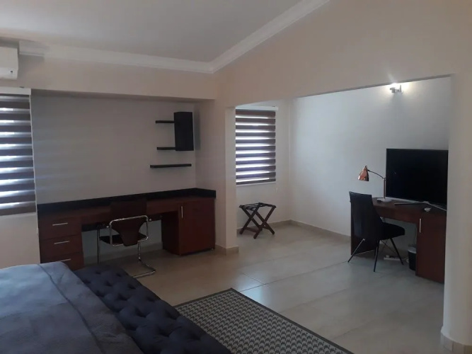 Mezzanine Residence