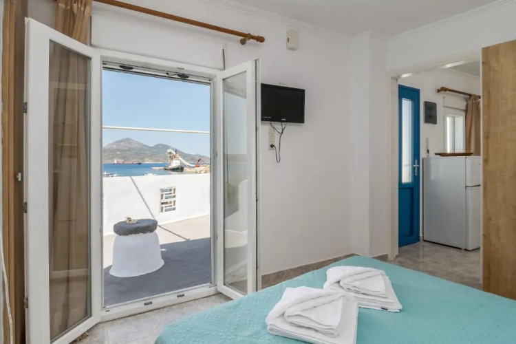 Kanava seafront apartment I