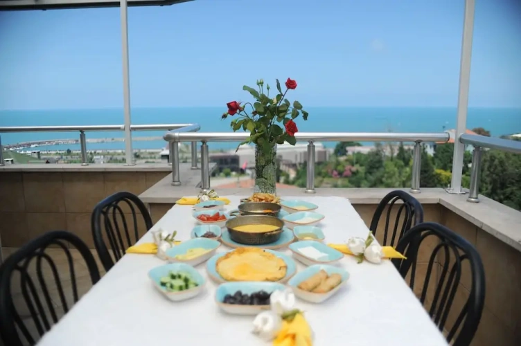 2 Bedrooms Apartment with balcony