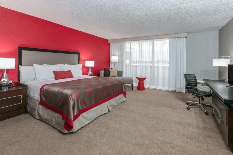 2 Bedrooms Quadruple Suite