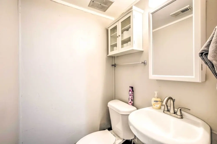 2 Bedrooms Apartment