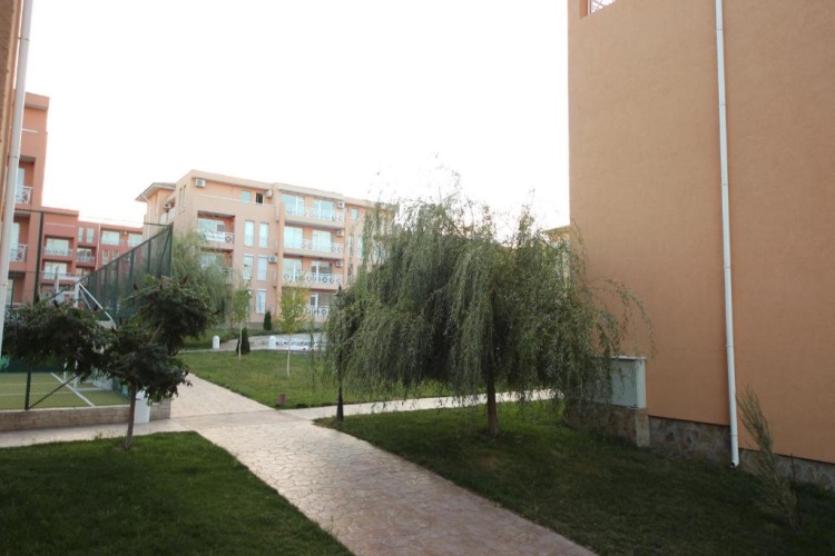 Studio with balcony and with pool view