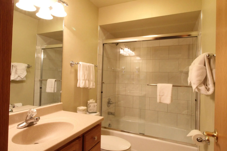 Enzian - CoralTree Residence Collection