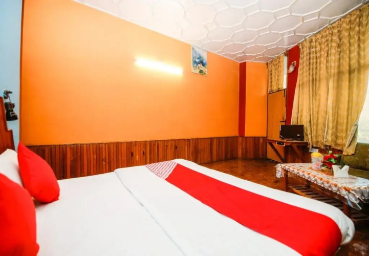 Mid Way Resort by OYO Rooms