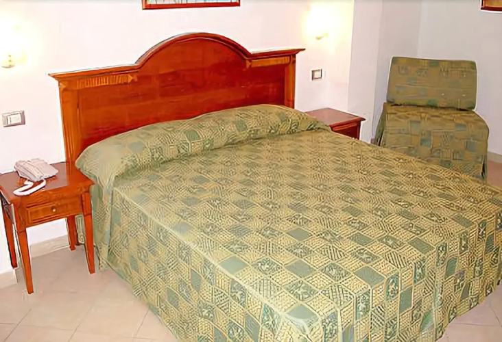 Helios Hotel