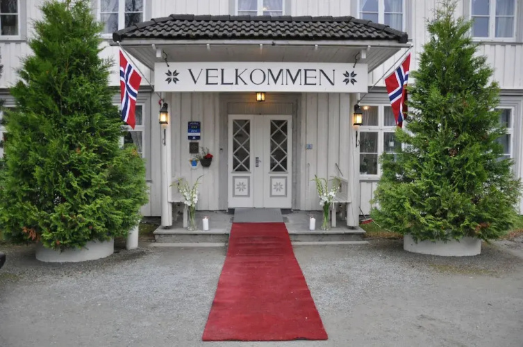 Thon Hotel Selbusjøen