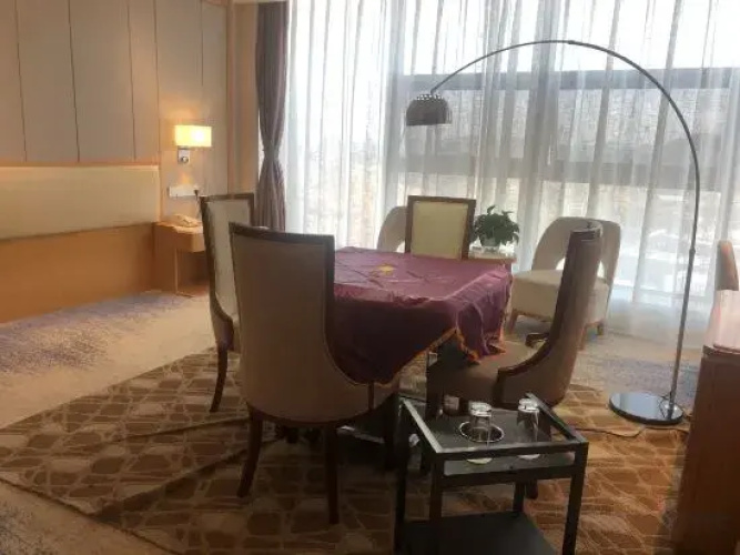 Huatong Hotel